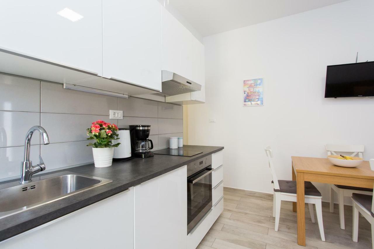 Apartments Pinery Μακάρσκα Εξωτερικό φωτογραφία